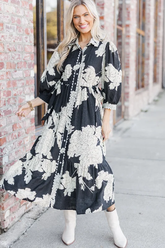 Midi Dresses for family spring gatherings-Come Together Black Floral Midi Dress