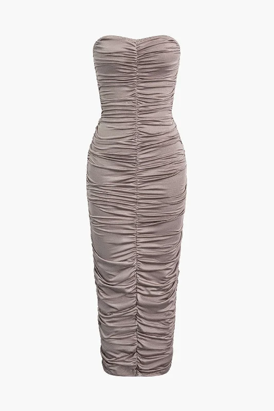 Midi Dresses for summer celebration outfits-Solid Ruched Strapless Midi Dress