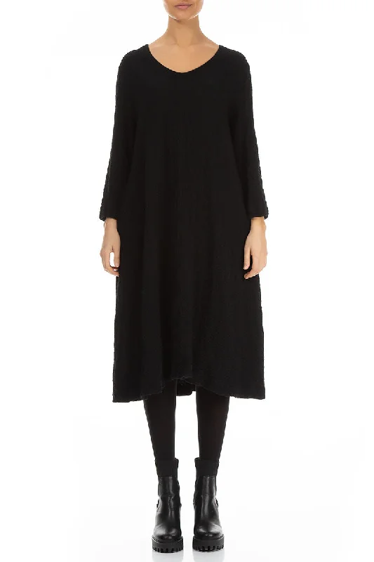 Midi Dresses for weekend trips-Midi Black Wool Dress