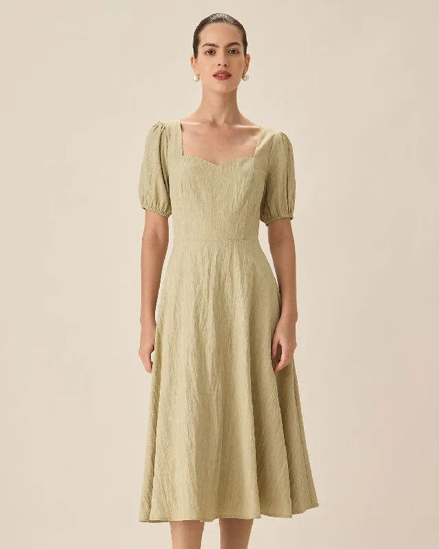 Midi Dresses for family reunion gatherings-Green Sweetheart Neck Shirred Midi Dress