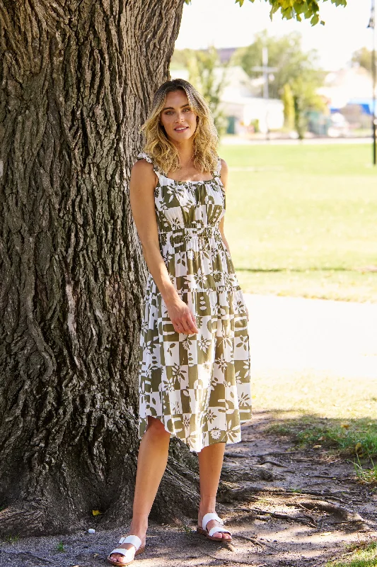 Maxi dresses for a beachside brunch with family and friends -Betty Basics Tiered Maxi Frill Dress Geo Floral