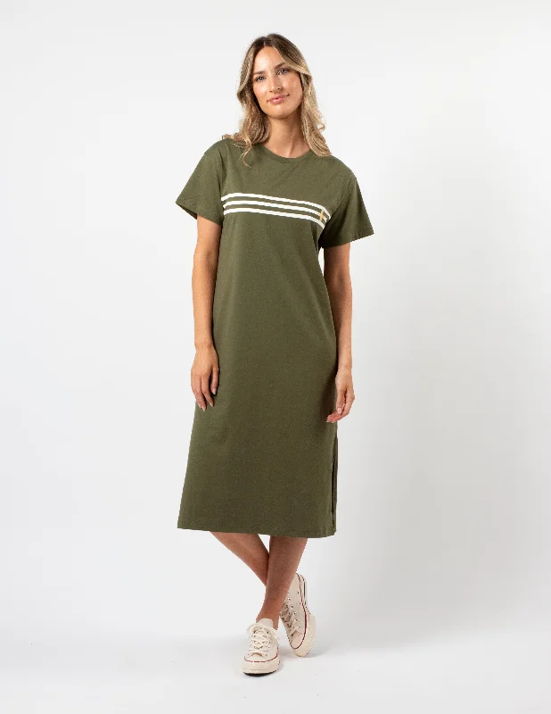 Maxi dresses for a chic outdoor brunch by the lake -Stella + Gemma Maxie T-Shirt Dress Khaki White