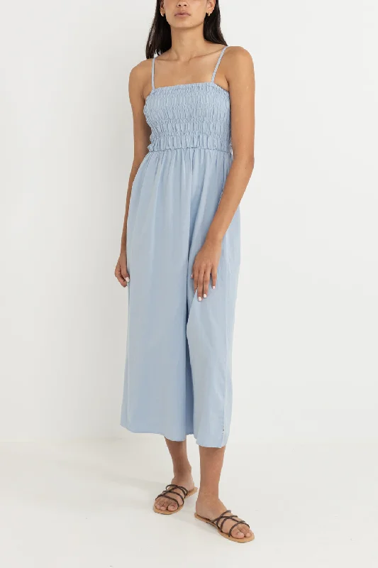 Midi Dresses for outdoor evening parties-Classic Shirred Midi Dress Blue