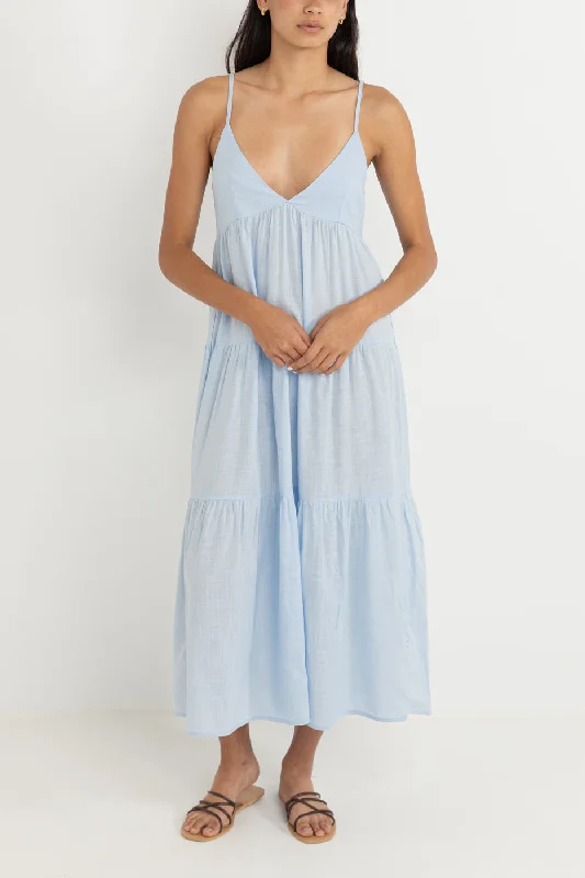 Midi Dresses for trendy brunch events-Classic Tiered Midi Dress Blue