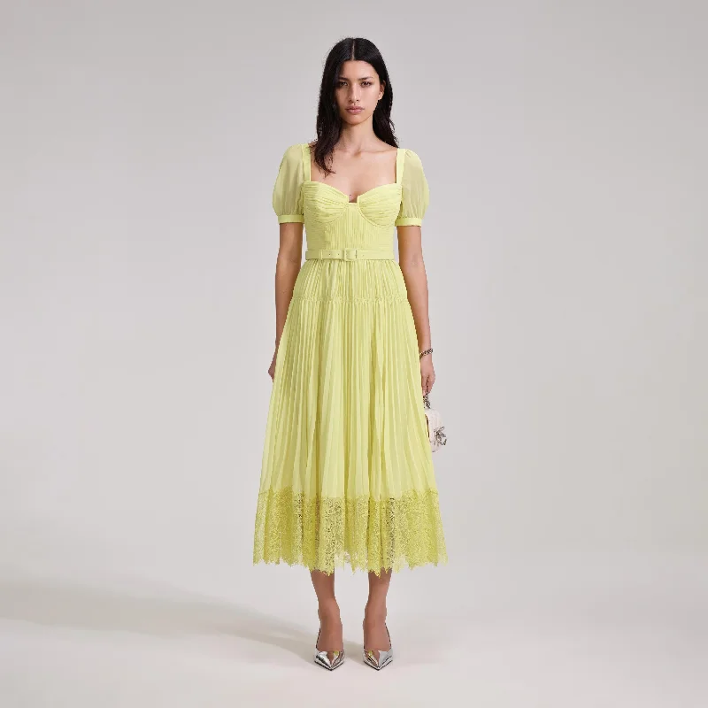 Midi Dresses for winter family gatherings-Yellow Chiffon Lace Detail Midi Dress